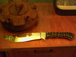 Coltello stile arburese, manico di cervo